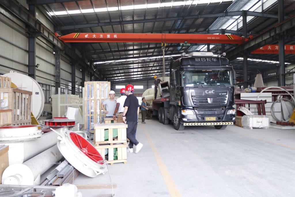 1740558091 发货现场 5