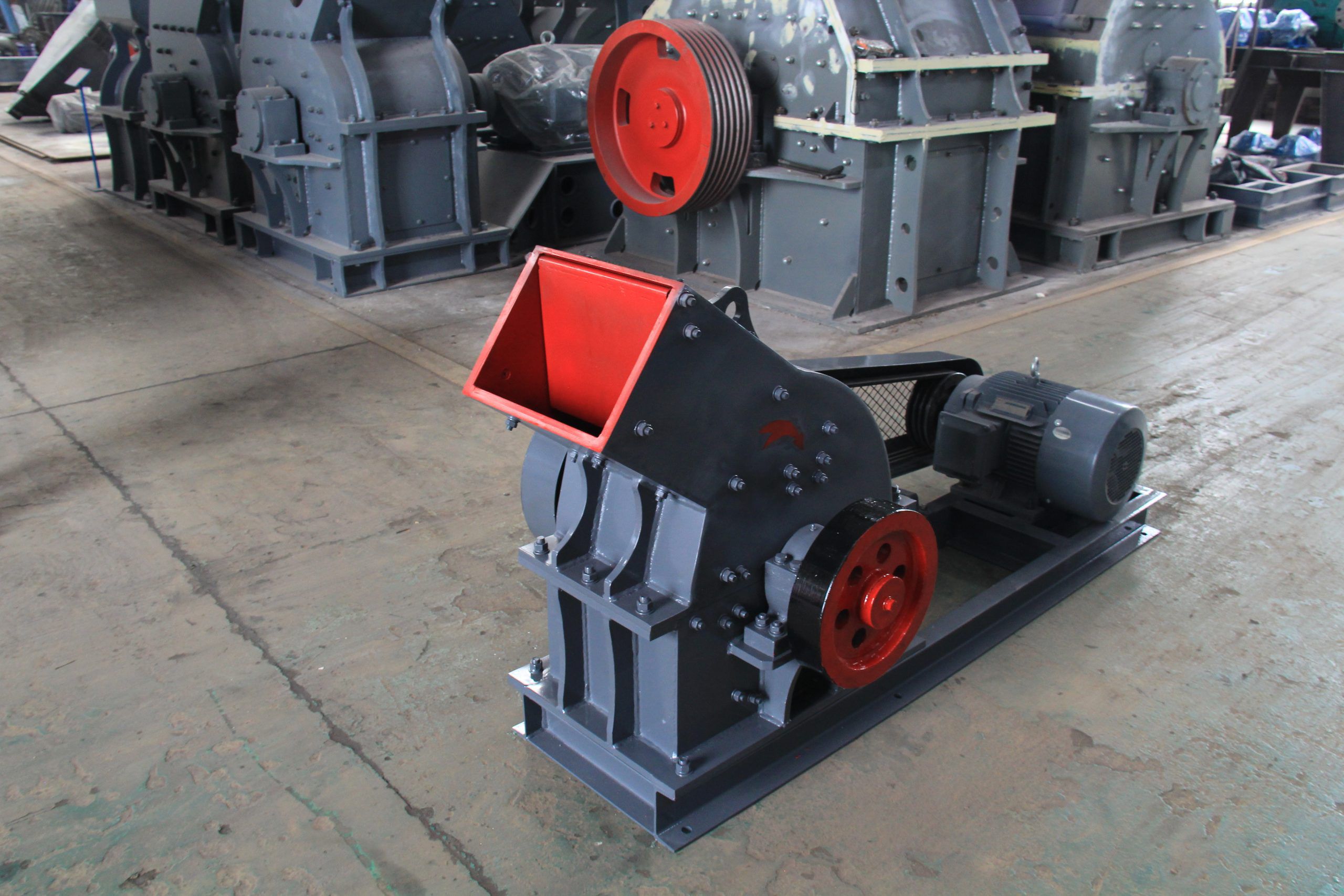 A reasonable price is an important consideration factor when choosing a crusher